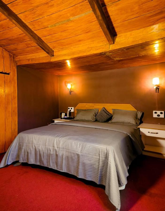 Hotel Bob'S Woodside Bungalow Udagamandalam Exterior foto